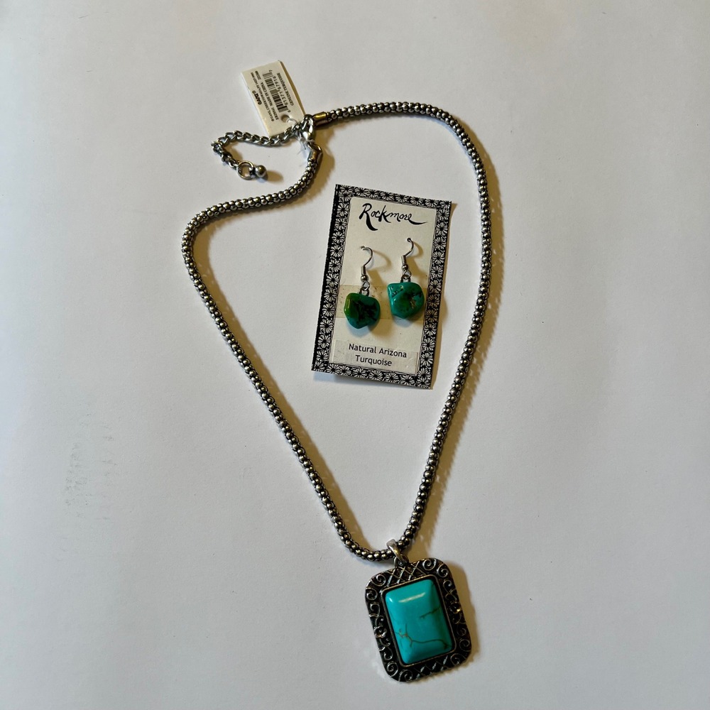 Ganz Natural Arizona Turquoise Pendant Necklace and‎ Rockmore Earring Set Silver
